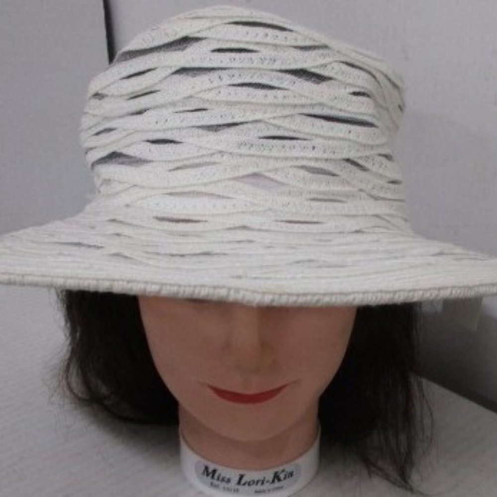 NWT Nine West Packable White Beach Hat